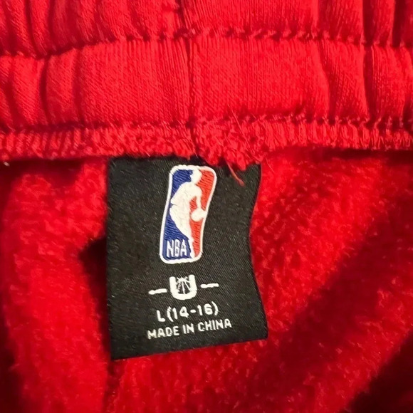 Chicago Bulls kids sweatpants Size 14-16 (Large) - Picture 4 of 4